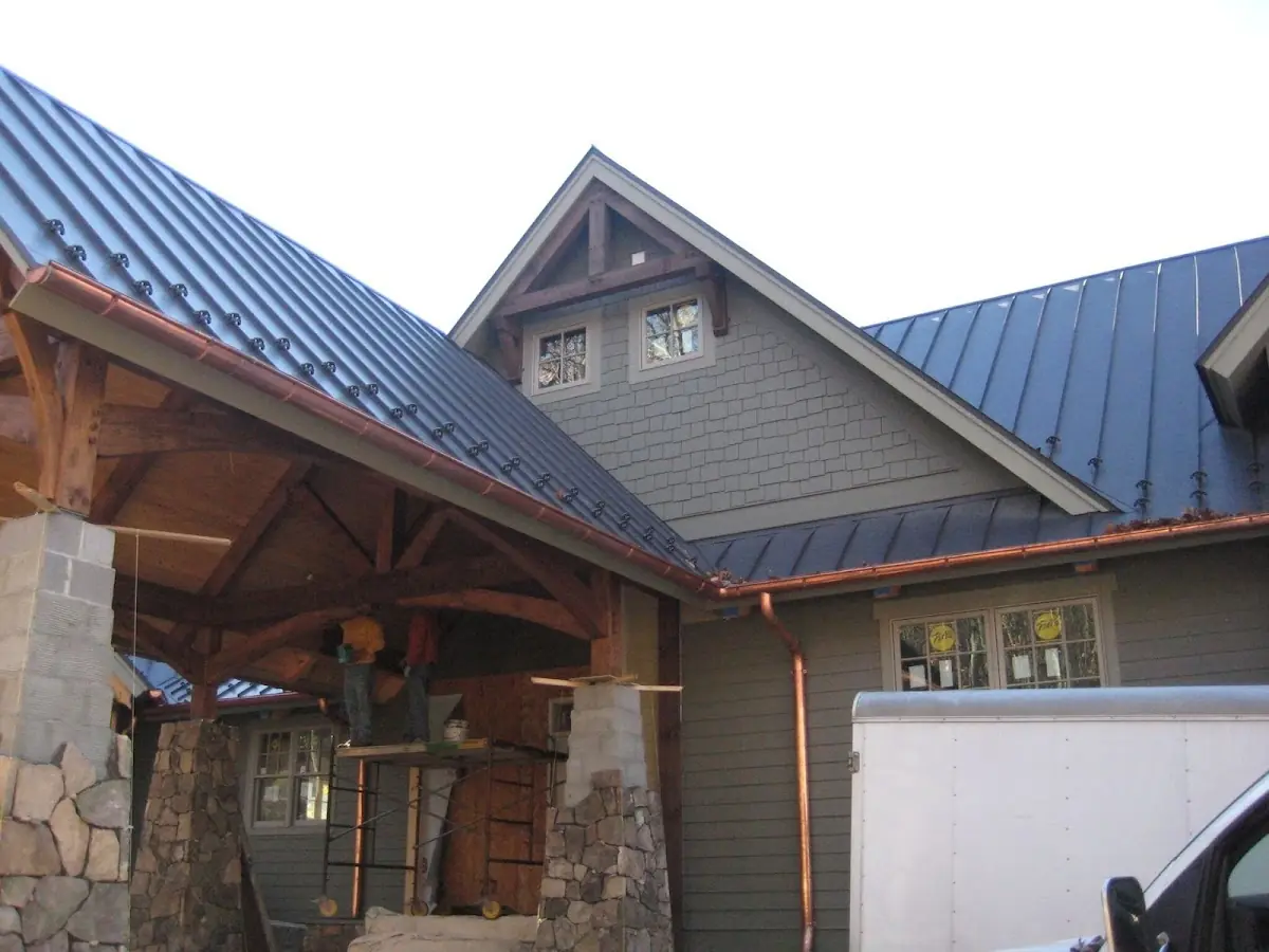 Craftsman Roofing team delivering quality roofing work in River Ridge Estates